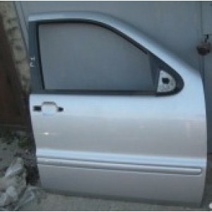 Передняя правая дверь для Mercedes W163 ML 